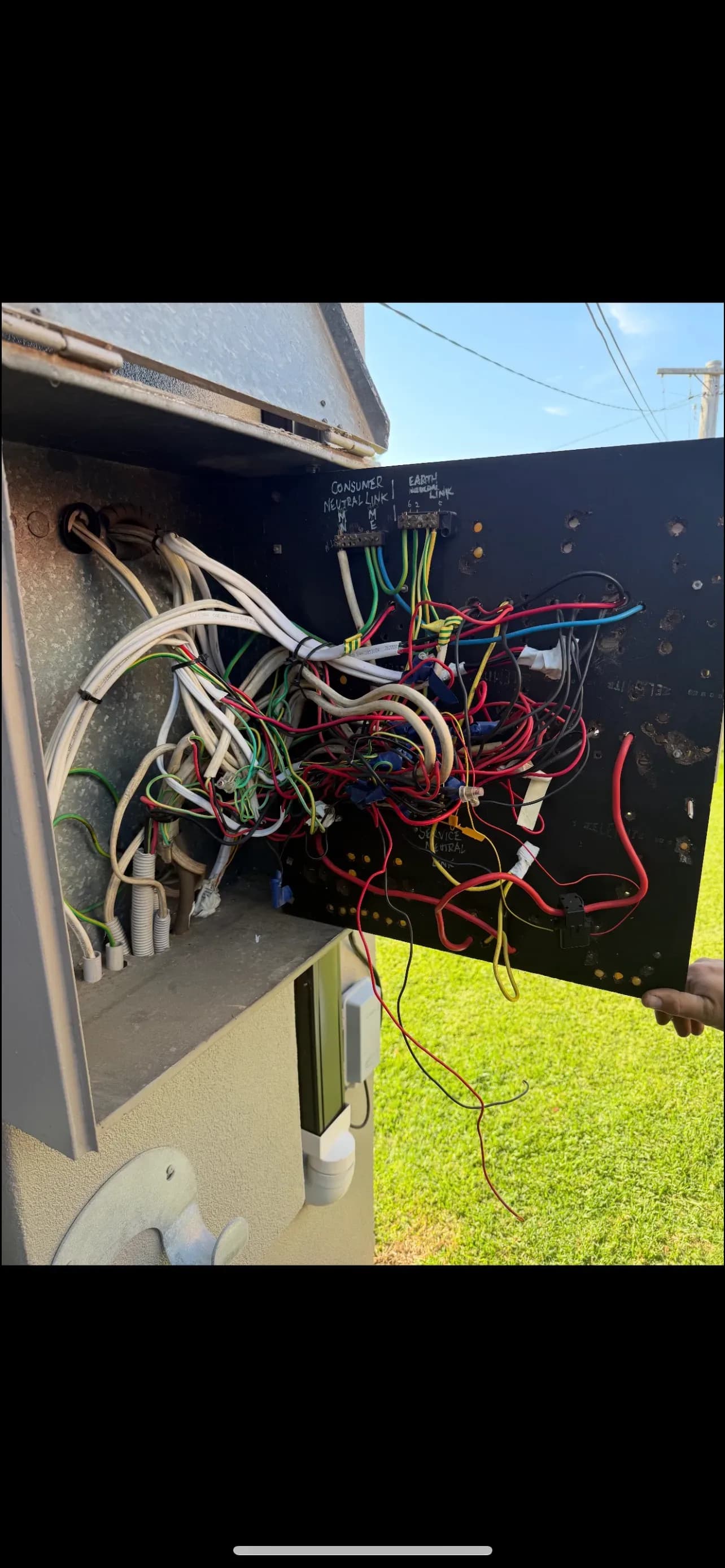 Electrical box wiring before